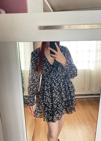 V Yaka Şifon Midi Elbise