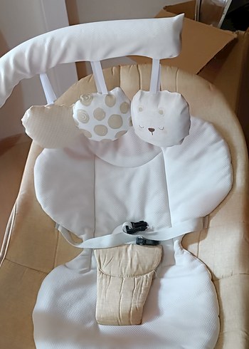 Beyaz Bebek Beşiği ve Sallanır Koltuk - Görsel 3