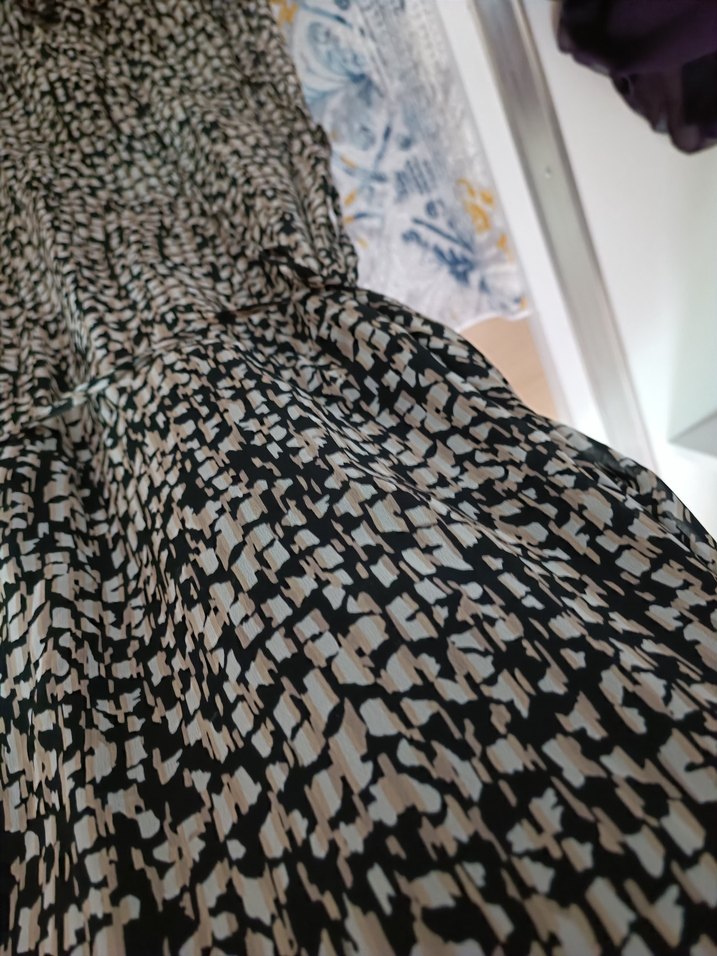 Uzun Kollu Siyah Pilili Kadın Elbise - Görsel 2