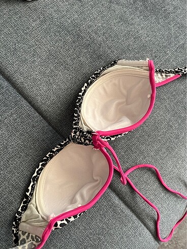 38 Beden çeşitli Renk Bikini üstü