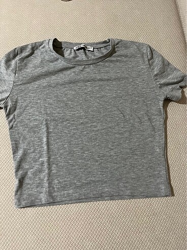 Gri crop tshirt