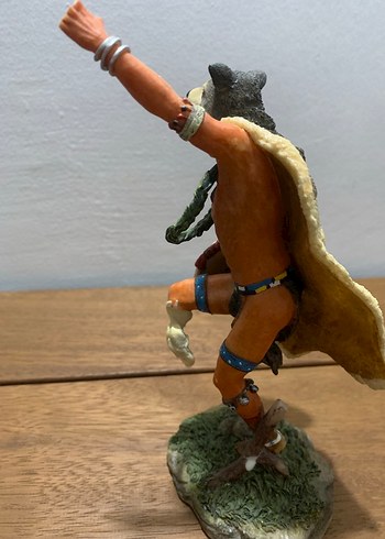 Kahverengi Kalkanlı Kabile Figürü - Görsel 3