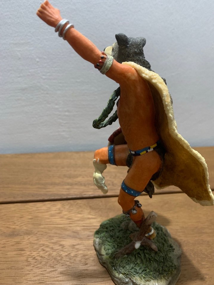 Kahverengi Kalkanlı Kabile Figürü - Görsel 3