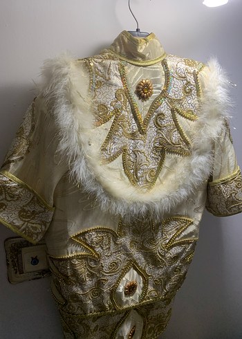 Çocuklar için Altın İşlemeli Sünnet Takımı - Görsel 16