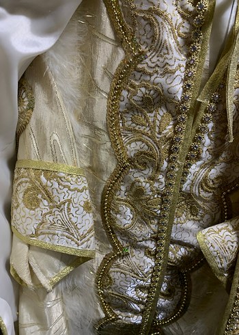 Çocuklar için Altın İşlemeli Sünnet Takımı - Görsel 6