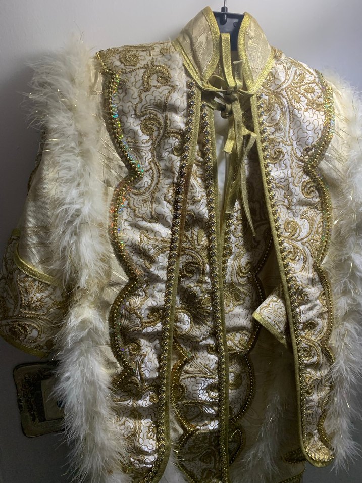 Çocuklar için Altın İşlemeli Sünnet Takımı - Görsel 2