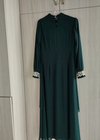 Diğer Yeşil Nakışlı Uzun Kollu Abiye Elbise