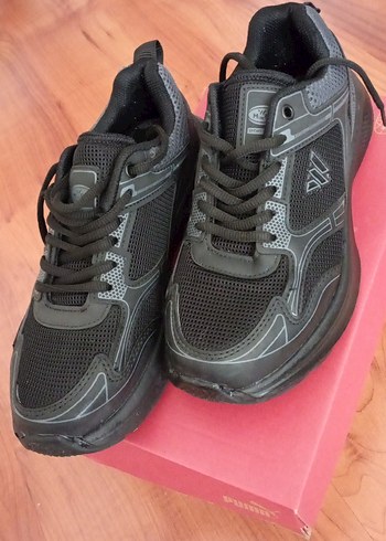 Converse Siyah Bağcıklı Spor Kadın Sneaker