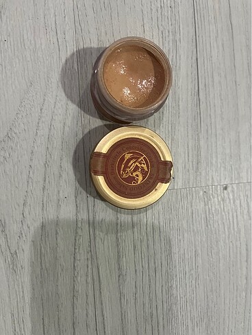 Diğer Göz altı kapatıcı