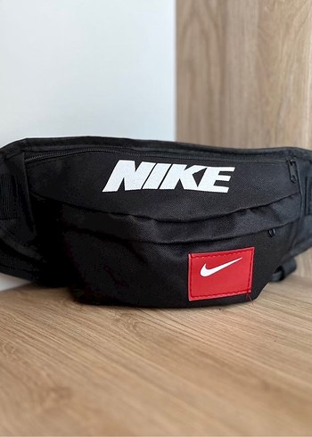 Nike Siyah Baskılı Kemerli Bel Çantası