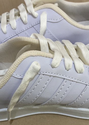 Adidas Beyaz Adidas Kadın Spor Ayakkabı