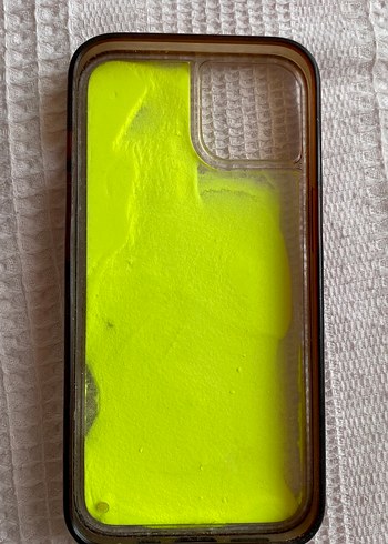 iPhone 13 Parlak Sarı Telefon Kılıfı - Görsel 2