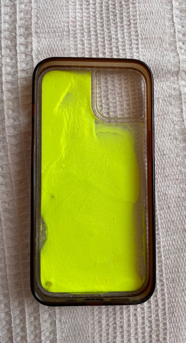 iPhone 13 Parlak Sarı Telefon Kılıfı - Görsel 2