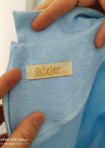 38 Beden Nakış Detaylı Mavi Uzun Abiye Elbise