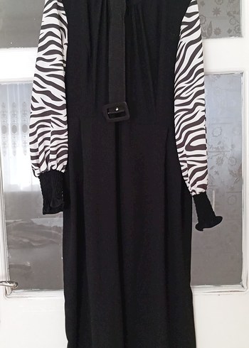 Zebra Desenli Kemerli Uzun Kadın Elbise