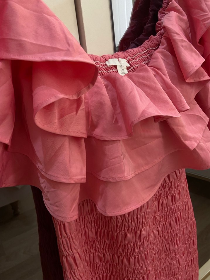 Pembe elbise - Görsel 3