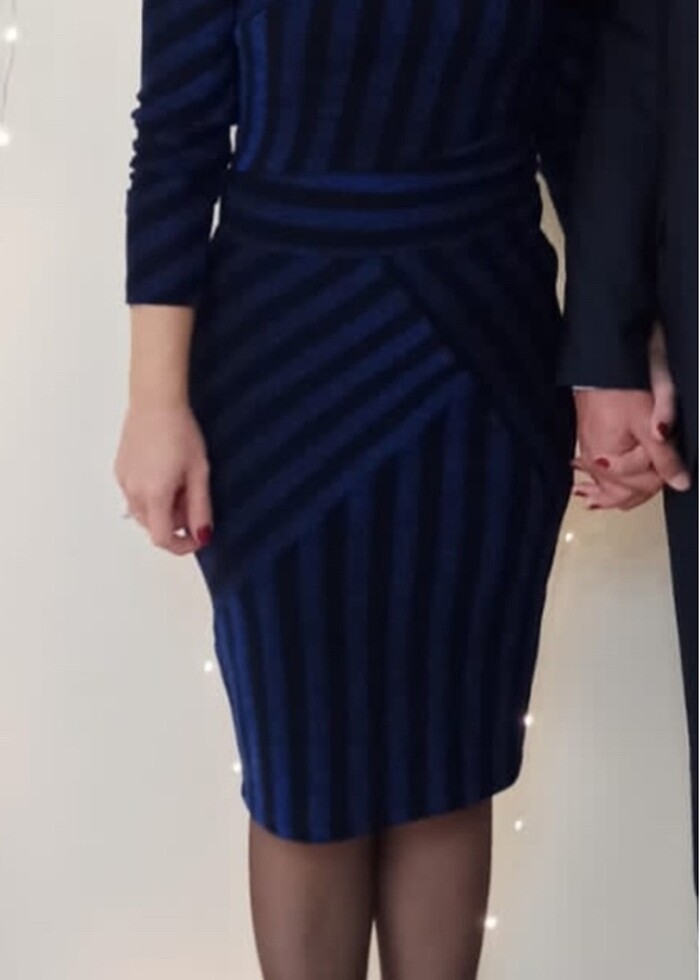 Işıltılı kokteyl elbisesi - Görsel 4