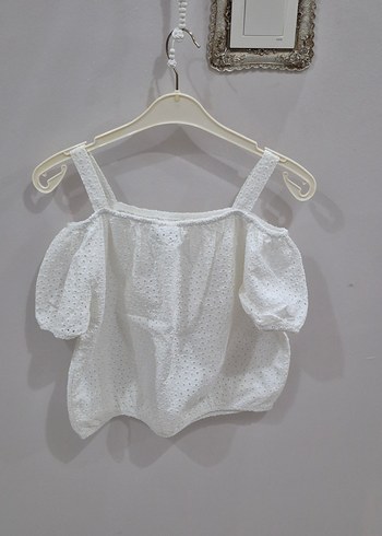 Nakışlı Beyaz Mini Kolsuz Bluz - Görsel 2