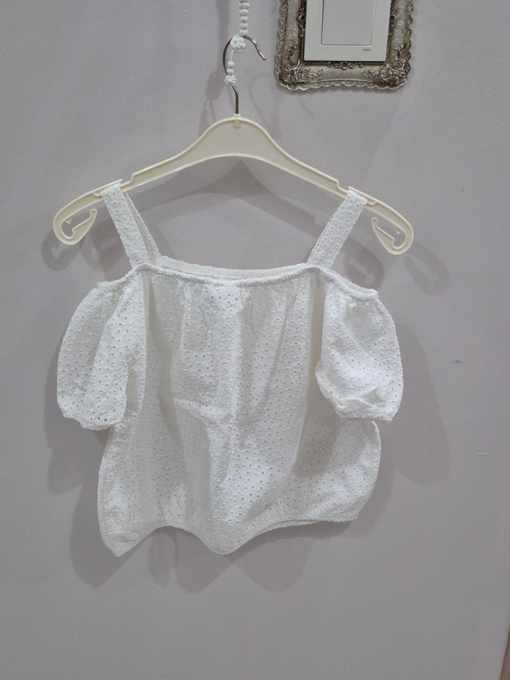 Nakışlı Beyaz Mini Kolsuz Bluz - Görsel 2