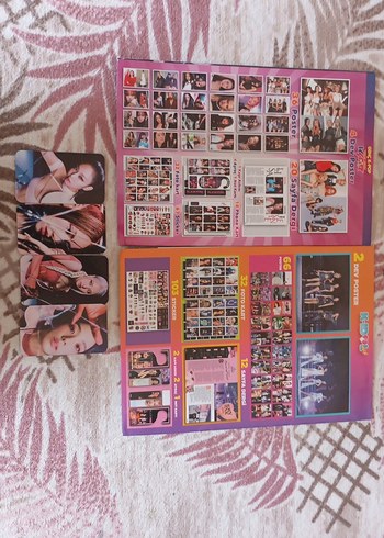 ikili BLACKPINK dergisi ve 4 lomocard