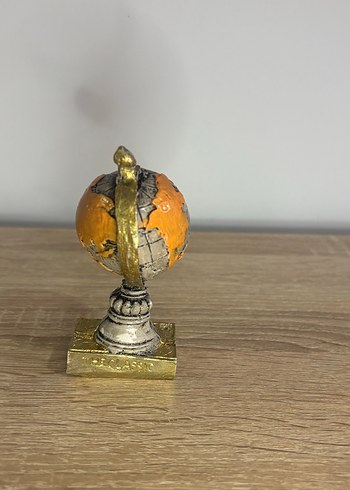 Altın ve Gri Dünya Küre Figürin - Görsel 3