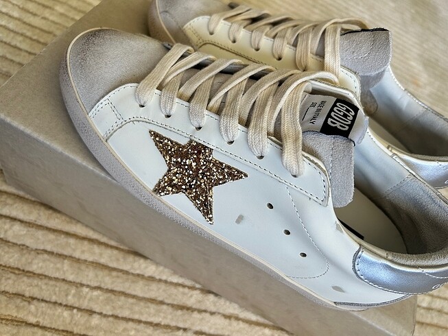 39 Beden beyaz Renk Golden Goose Ayakkabı