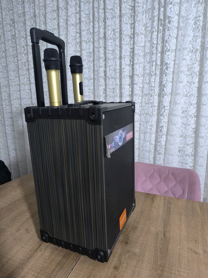 Renkli Taşınabilir Bluetooth Hoparlör - Görsel 4