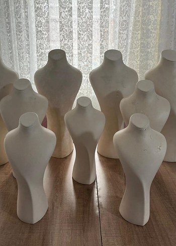 Siyah ve beyaz Takı Mankeni Seti - Görsel 2