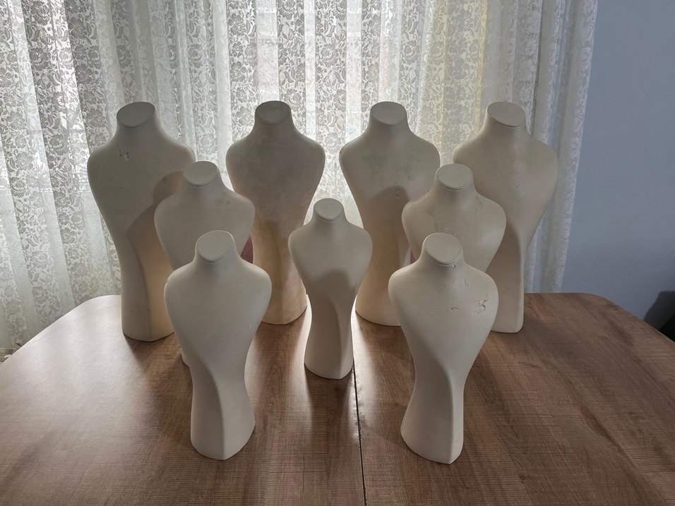 Siyah ve beyaz Takı Mankeni Seti - Görsel 4