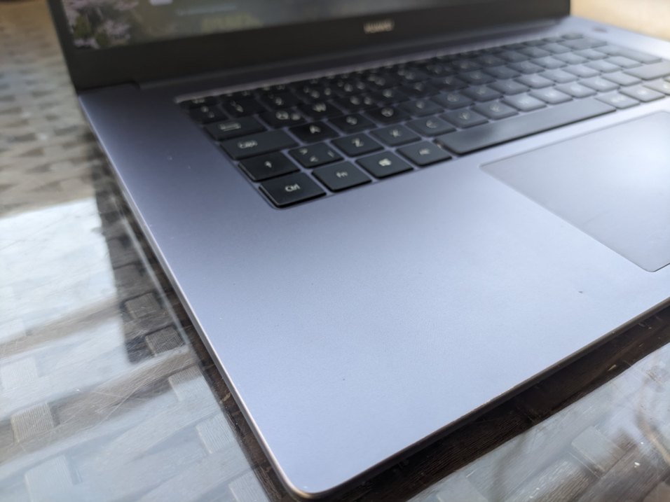 TEMİZ HUAWEİ D15/ RYZEN 5/8GB/512GB M2 SSD/1GB RX VEGA EKRAN K. - Görsel 3