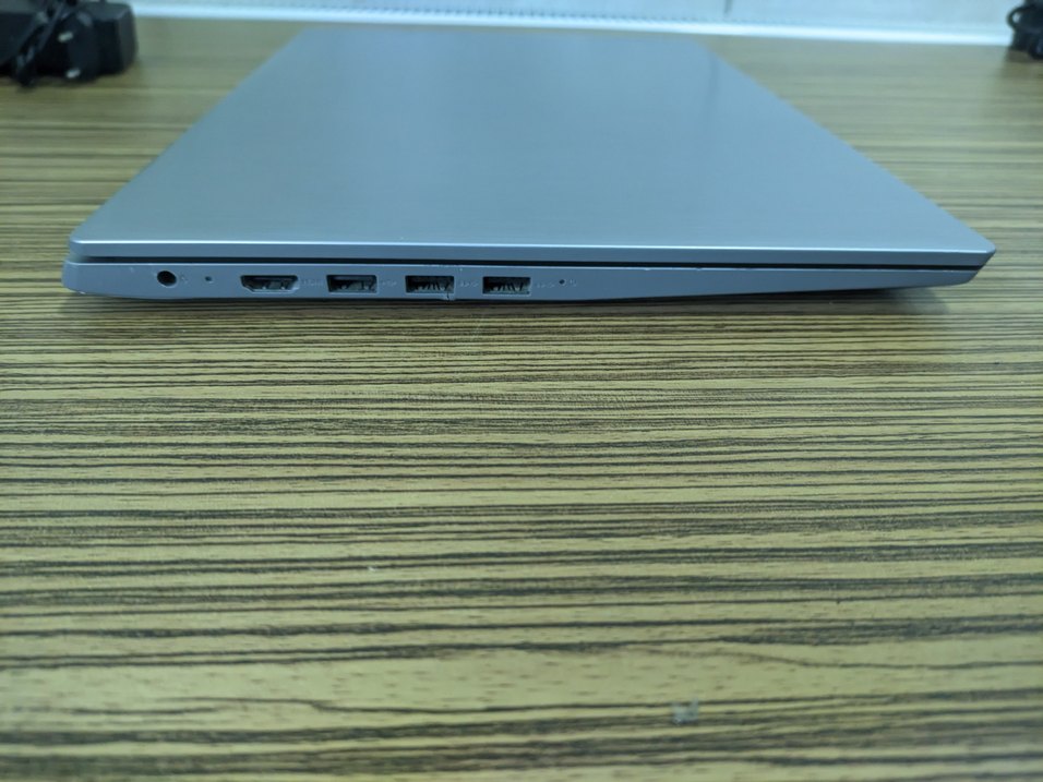 TEMİZ LENOVO IDEAPAD 3/İ3 10.NESİL/8GB/128GB SSD+500GB/3 SAAT - Görsel 3