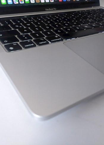 TERTEMİZ MACBOOK PRO 2022/M2/8GB DDR5/256GB M2/BATARYA D.146 - Görsel 3