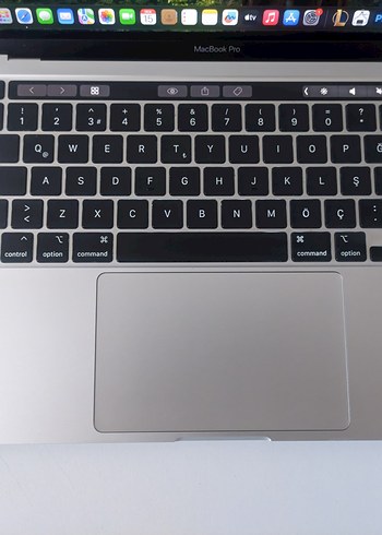 TERTEMİZ MACBOOK PRO 2022/M2/8GB DDR5/256GB M2/BATARYA D.146 - Görsel 2