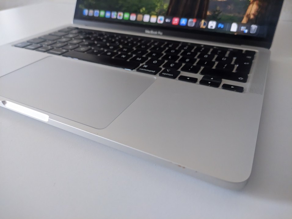 TERTEMİZ MACBOOK PRO 2022/M2/8GB DDR5/256GB M2/BATARYA D.146 - Görsel 4