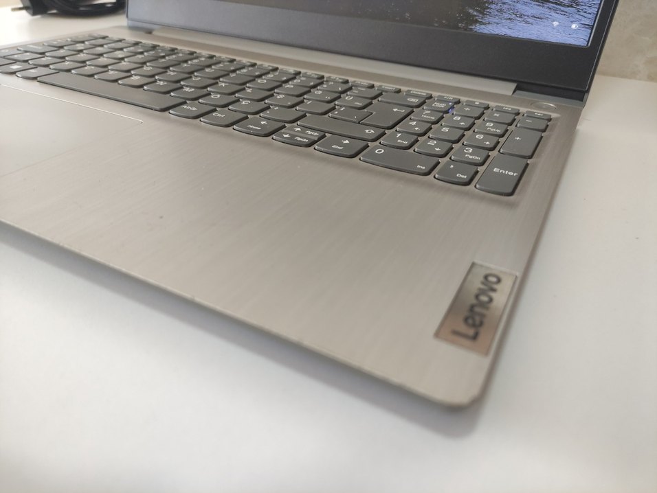 LENOVO IDEAPAD 3/ RYZEN 7/12GB DDR4/512GB M2 SSD/BAT. SAĞ. %76 - Görsel 2