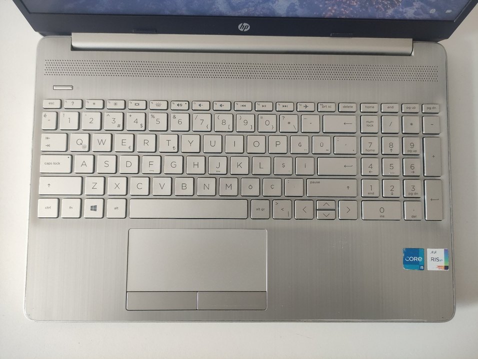 TERTEMİZ HP 15/ İ5 11.NESİL/8GB DDR4/256GB M2 SSD/BAT. ÇOK İYİ - Görsel 2