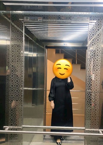Diğer Siyah Parlak Yüksek Yakalı Uzun Elbise