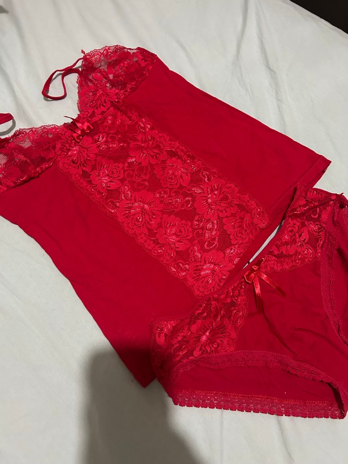 Nakışlı Kırmızı İnce Askılı Kadın Pijama Takımı - Görsel 4