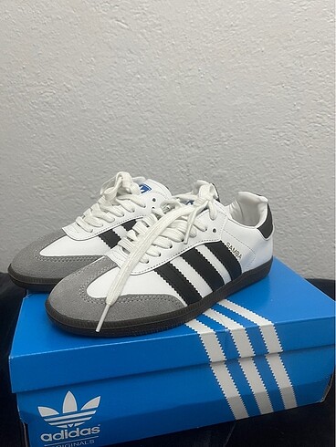 Adidas Samba