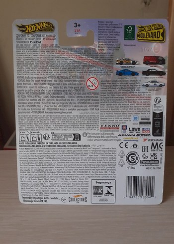  Hot Wheels Premium Boulevard Chevrolet Corvair Yenko Stinger