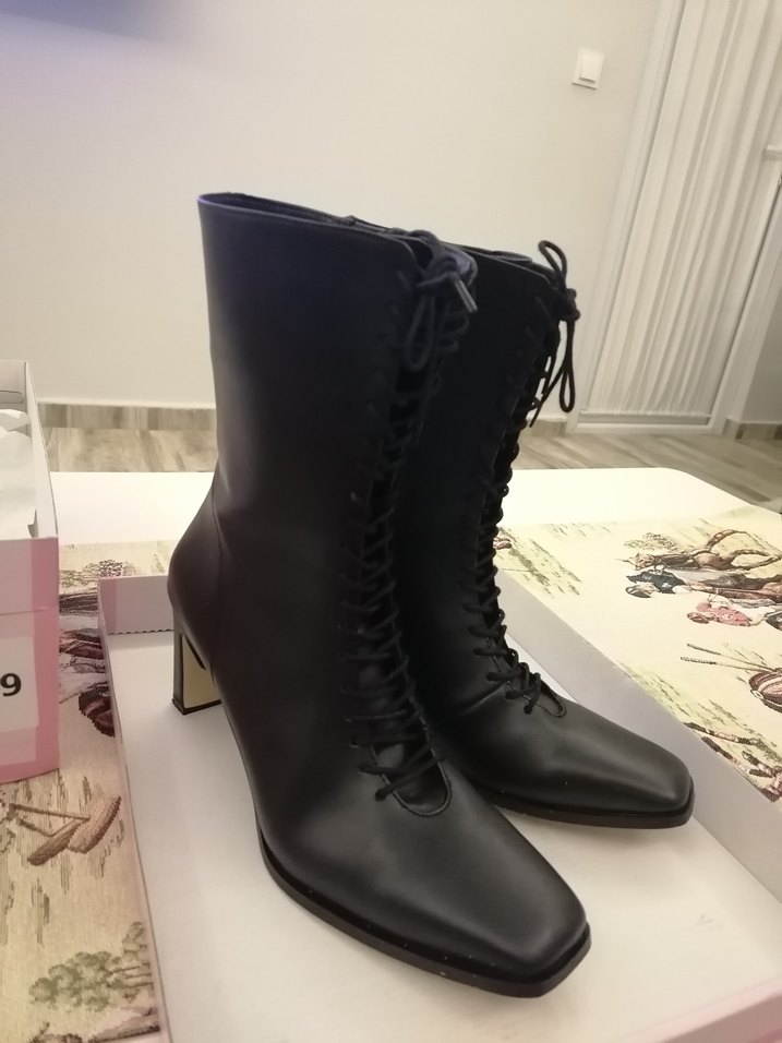 Kadın Siyah Deri Stiletto Topuklu Bağcıklı Bot - Görsel 5