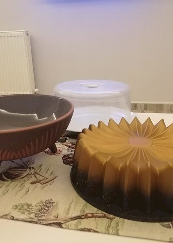 Kahverengi Kek Kalıbı ve Kapaklı Saklama Kabı servis tabağı - Görsel 2