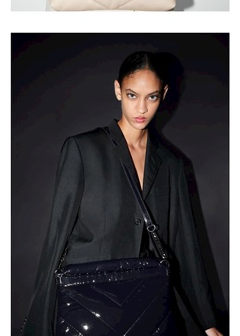 Zara Parlak Mavi Zincir Detaylı Kadın Çanta - Görsel 2