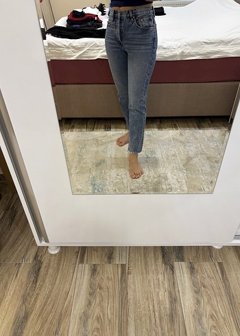 Kadın Gri Normal Kesim Midi Kot Pantolon - Görsel 5