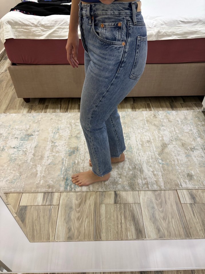 Kadın Gri Normal Kesim Midi Kot Pantolon - Görsel 4