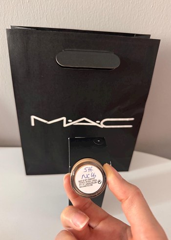 MAC Studio Kadın fondöten - Görsel 5