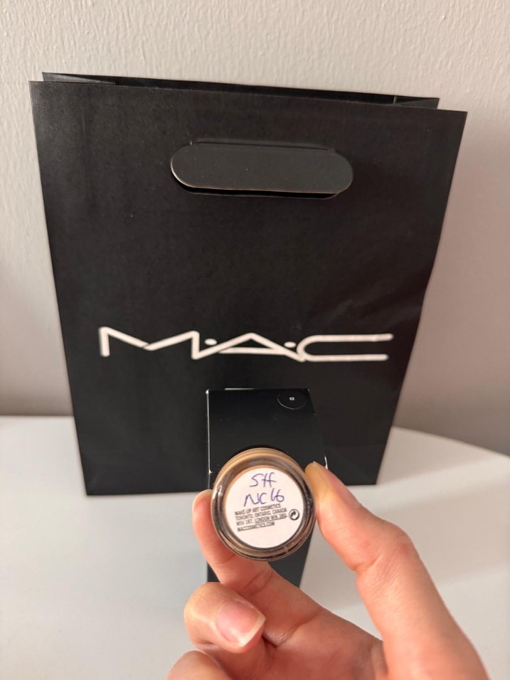 MAC Studio Kadın fondöten - Görsel 5