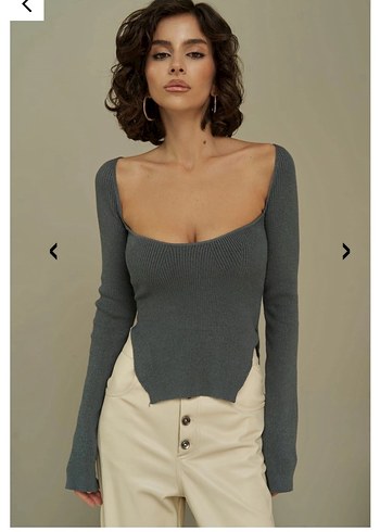 V Yaka Gri Mini Triko Kadın Bluz - Görsel 3