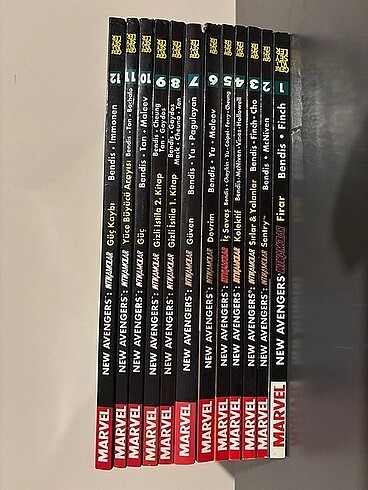 The New Avengers Çizgi Roman Set 12 Kitap