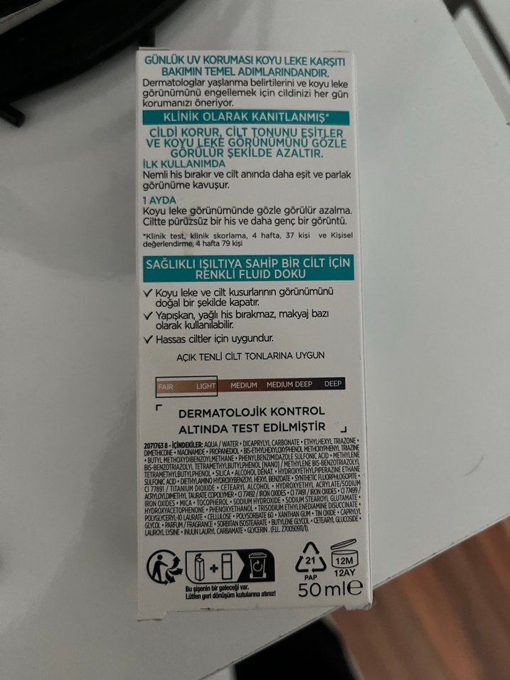 L'Oréal Bright Reveal Renkli Güneş Kremi SPF 50 - Görsel 2